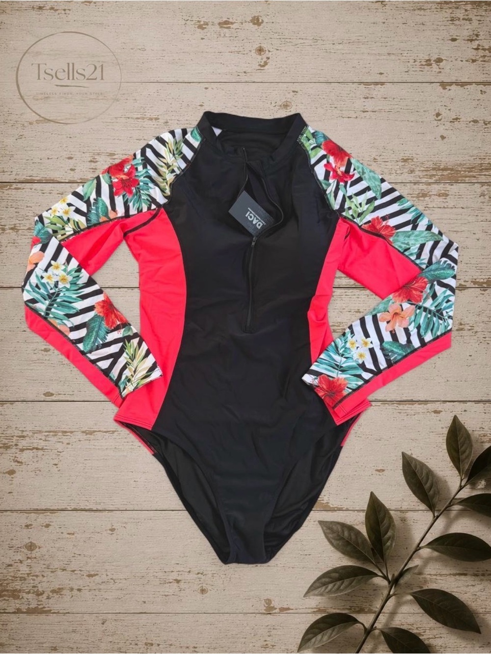 NWT Daci Long Sleeve Rash Guard One-Piece Swimsuit - Size XXL